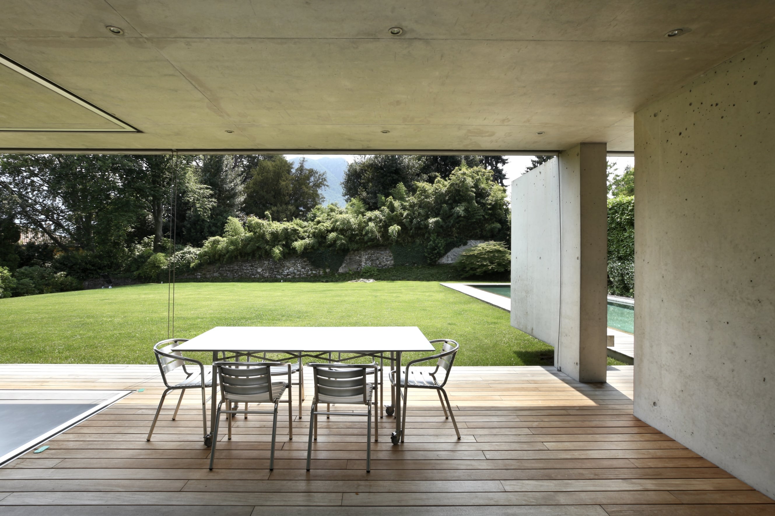 terras met houten terrasplanken